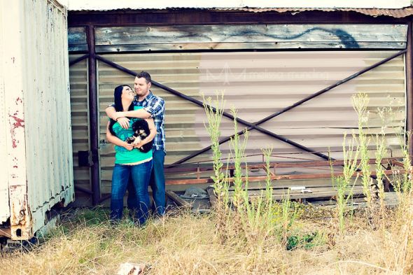 Our engagement photos!! <3 :  wedding photos engagement 62730 432435591458 137689236458 5709310 4707320 N