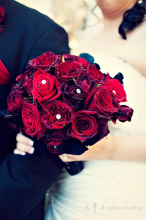 PROFFESIONAL SHOTS (PIC HEAVY) 10-10-10 :  wedding damask red black white black and white red accents san diego windmill carlsbad full figure 73589 445886496458 137689236458 5967504 7096128 N