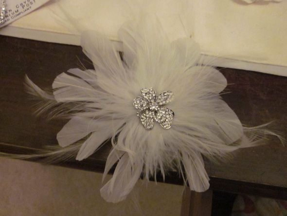 David 39s Bridal Feather and Rhinestone Hair clip wedding davids bridal 1 