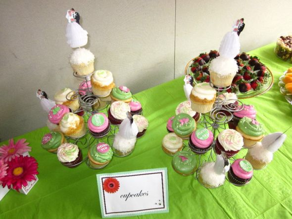 Bridal Shower Yesterday! --Picture Sharing time! :  wedding Cupcakes2