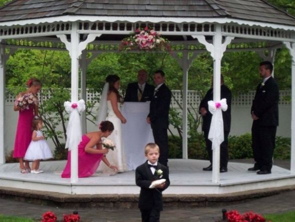 Show me your garden wedding! :  wedding wedding reception outdoors garden 230440 1054059526345 1671536641 128476 3515838 N
