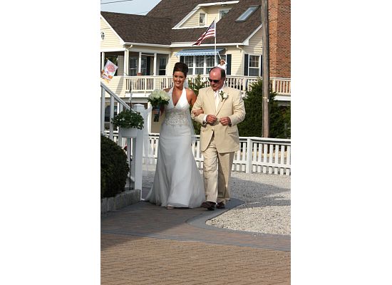 Show me your beach wedding dresses! :  wedding Bd