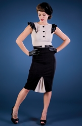 1940s E-Photo Dress. Need help choosing which one