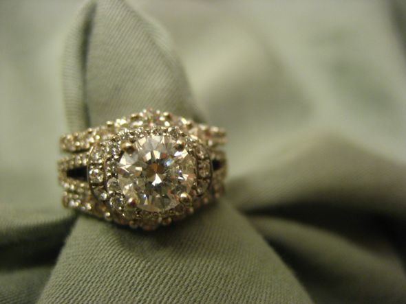 Ring Thread with a Twist! Please Help! :  wedding rings Sarah 079