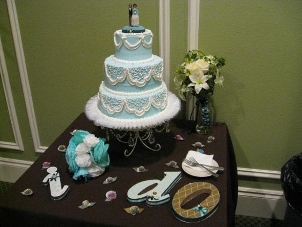 We ordered our lovely Publix wedding cake 2 weeks ago it 39s called Lifelong