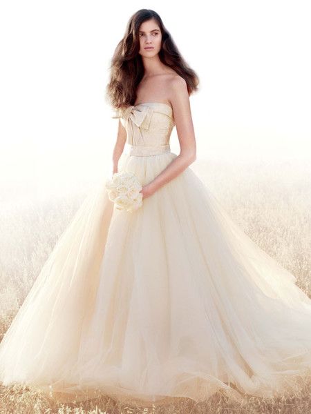 Anyone see VW351213 in Person? Looking to order White by Vera Wang online. Anyone see VW351213 in Person? Looking to order White by Vera Wang online.