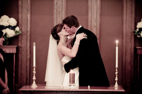 Updo with veil :  wedding Kiss