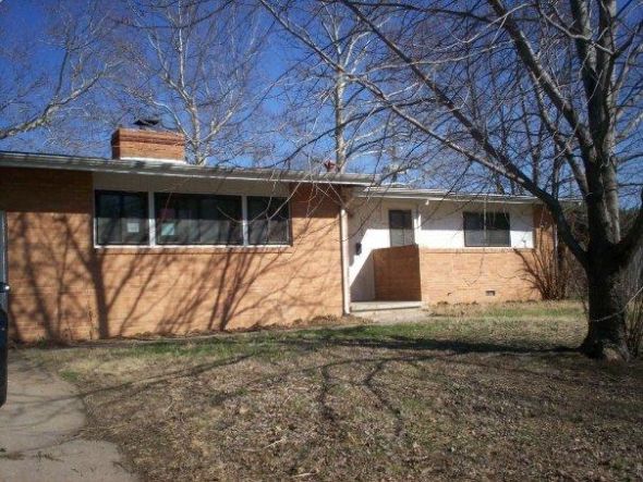 House pictures :  wedding house Ugly1