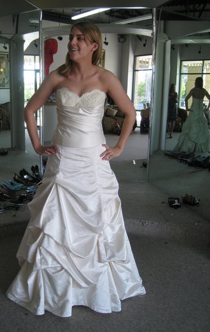 Show me your dresses with Ruching please. :  wedding Latest