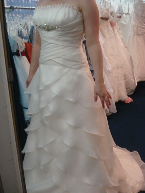Ladies, let me see your dress, I need ideas and inspiration! :  wedding Picture 025