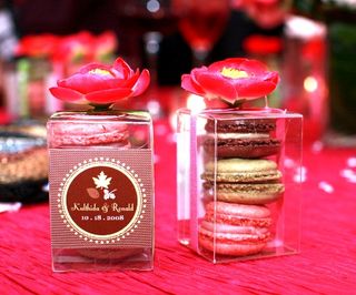 40 Clear Plastic Favor Boxes 2x2x3 - Pic Inside : wedding favor boxes favors 6a00d83451bb1e69e2010536cf65b1970b 320wi