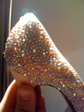 Beautiful DIY Shoe Idea :  wedding shoes diy IMG 3723