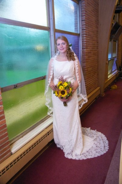 Show me your wedding dresses that are UNDER $500 =) :  wedding 6460 689005804890 20909060 39780583 5404547 N