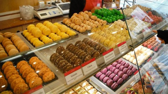 Paris for the weekend, any recommendations? : wedding Cake1