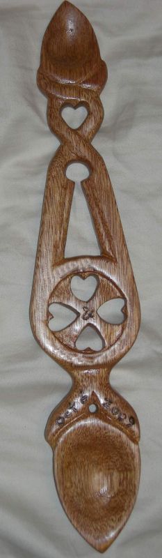 How much are you spending on your cake topper? :  wedding LoveSpoon