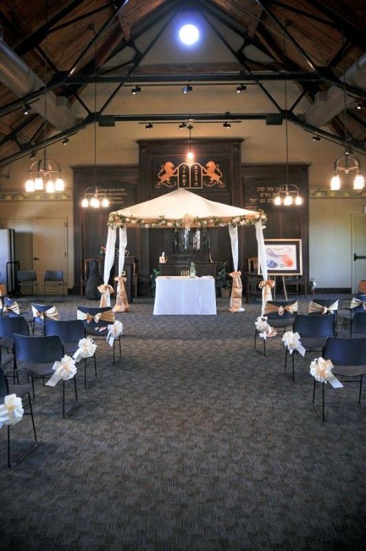 Temple Shir Tikvah Winchester MA with our DIY decorations wedding temple 