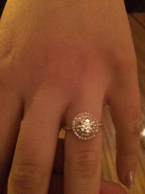 Rose gold or gold jewelry on wedding day- Help! pics please!