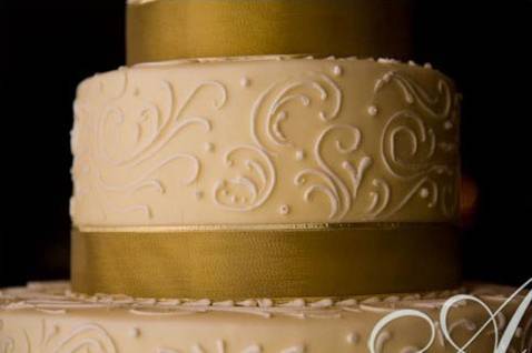 Married Bees...Inspiration Board vs. REALITY : wedding inspiration boards recaps married bees Cake Idea