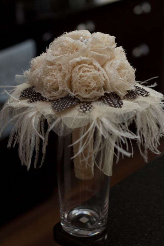 What color is your bridal bouquet? :  wedding Bride Bouquet Closeup