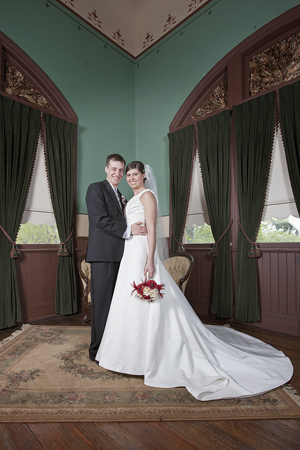 Show me your 'plain' dress with ZERO embellishments! :  wedding Weddingdress