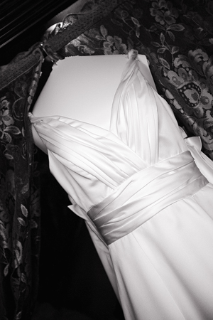 Show me your 'plain' dress with ZERO embellishments! :  wedding Hangingdressfront