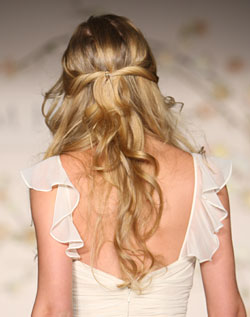 Are you wearing your hair down? Share your inspiration pics. : wedding Boards.weddingbee.com