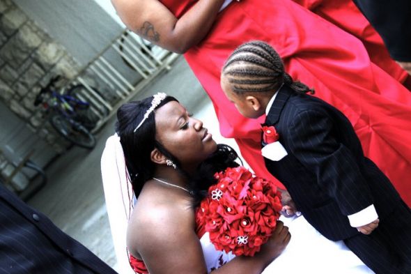 I'm finally giving you pro pics to look at......pic overload!! :  wedding 1.15