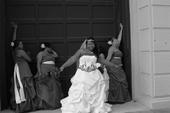 I'm finally giving you pro pics to look at......pic overload!! :  wedding 1.19