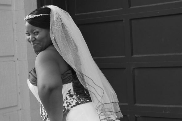 I'm finally giving you pro pics to look at......pic overload!! :  wedding 1.20