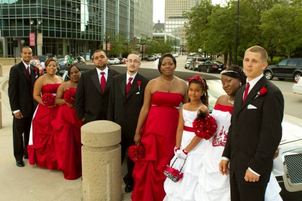 I'm finally giving you pro pics to look at......pic overload!! :  wedding 1.26