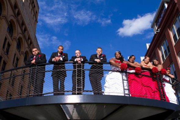 I'm finally giving you pro pics to look at......pic overload!! :  wedding 1.35