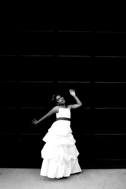 I'm finally giving you pro pics to look at......pic overload!! :  wedding 1.40