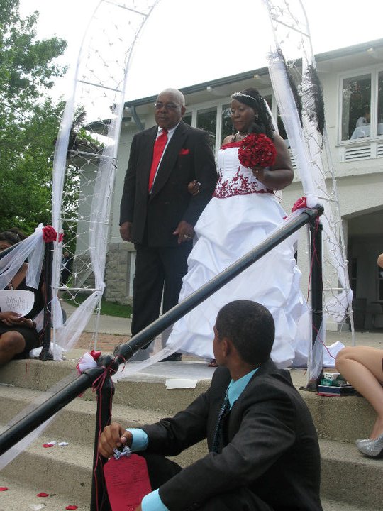 Okay so I got married on June 19th & I'm back with photos!! : wedding 13