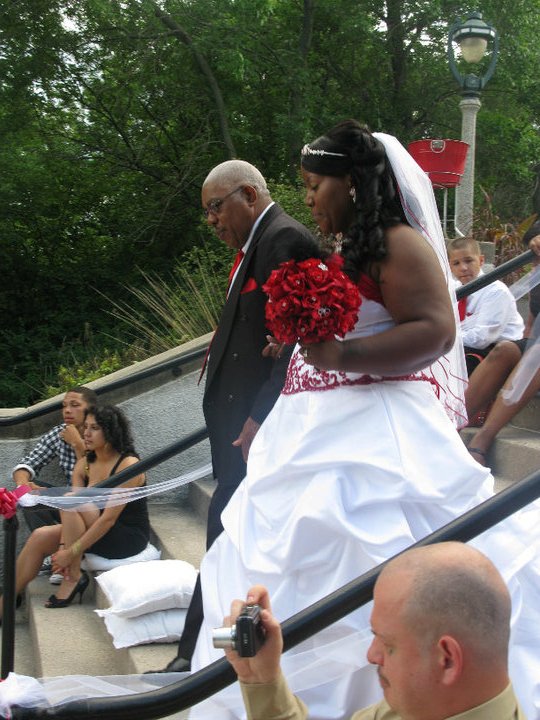 Okay so I got married on June 19th & I'm back with photos!! : wedding 14
