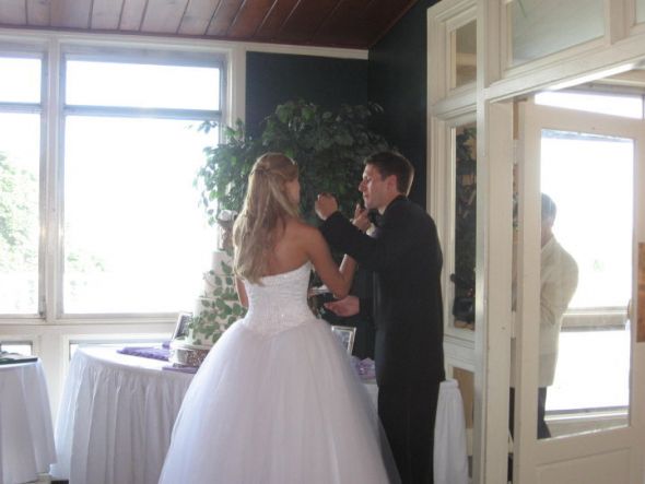 Post wedding CHOP ((with PICS!)) :  wedding hair chop 36135 1403217051920 1577183692 944193 4437290 N
