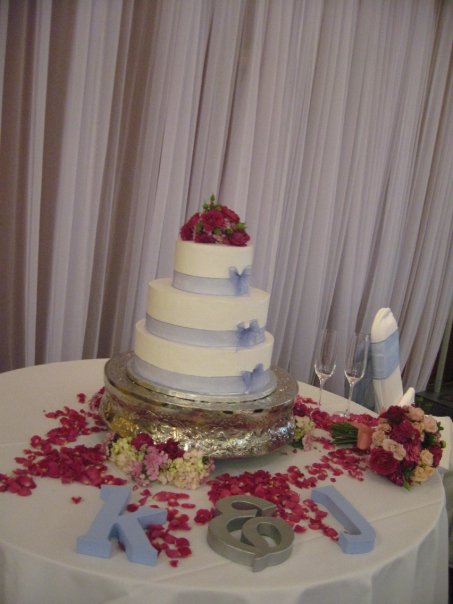 Guava Cake with Guava Mousse