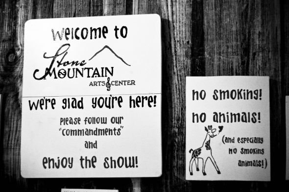 Off the Beaten Path Venues : wedding maine venue ceremony Smoking Animalsjpg