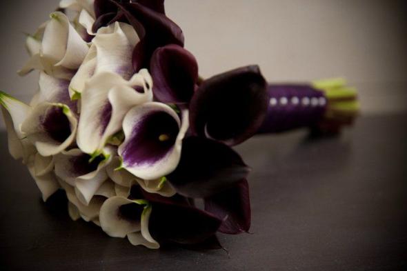 purple flowers for weddings