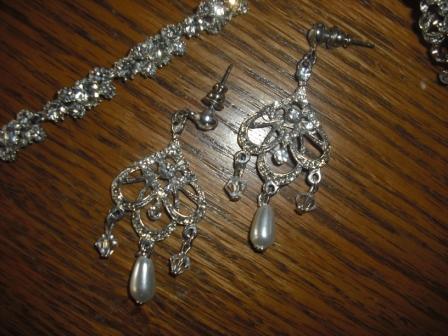 My Kirstie Kelly Jewels!! <3 :  wedding kirstie kelly jewelry hair comb earrings bracelet disney CIMG0842