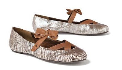 Whos rockin flats at their wedding? : wedding Shoes2