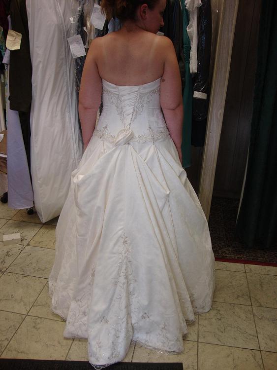 First fitting...fell in love all over again :  wedding davids bridal dress alterations fitting tailoring DSC03259small