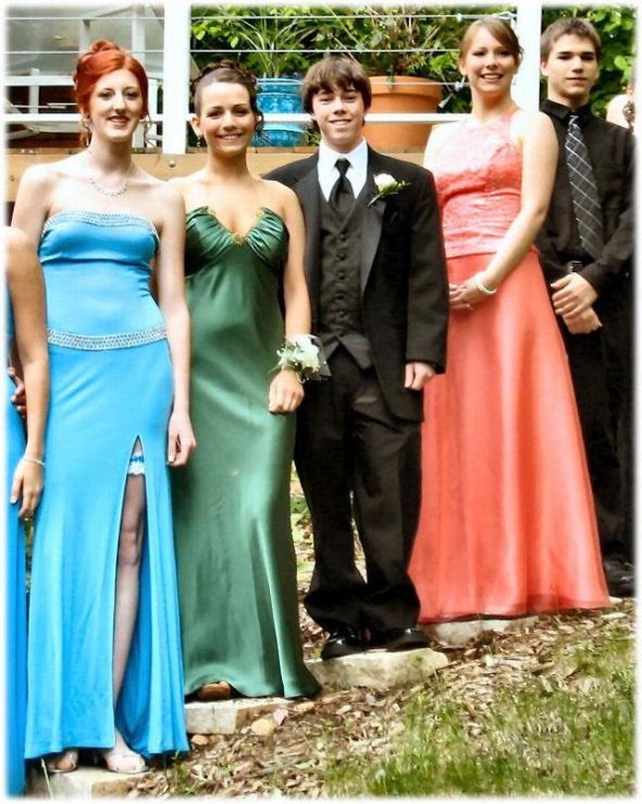 PROM pic!  Do you still have any !? :  wedding o Prom2006