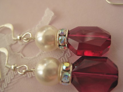 Is this necklace too much? : wedding dress necklace red accessories Il 430xN 130412077