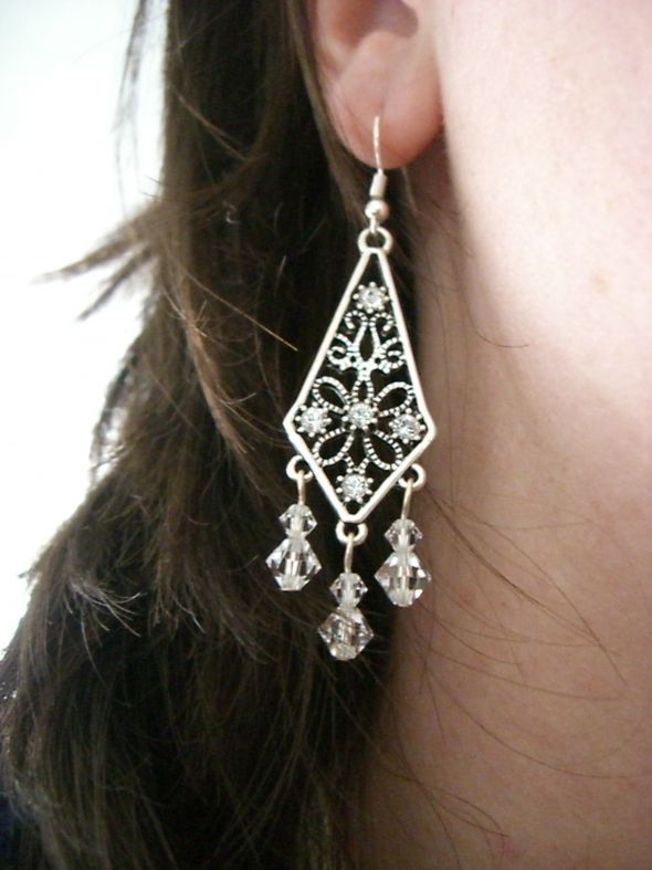 I'd love to see your earrings! :  wedding earrings chandelier accessories accessorizing CIMG3262