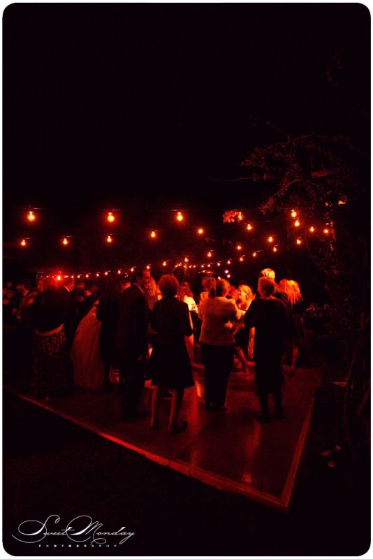 Cafe Lights? :  wedding RJ35