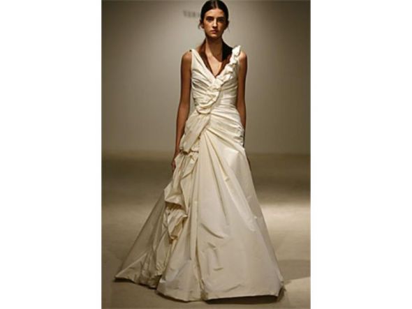Please help me find the style number of this dress!! :  wedding Vera 1