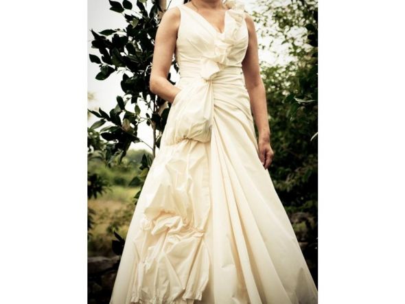 Please help me find the style number of this dress!! :  wedding Vera 2