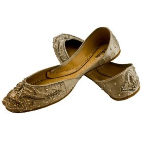 Cute Wedding Flats? :  wedding Khussa Shoe