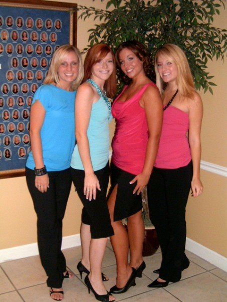 The Staring Ladies!