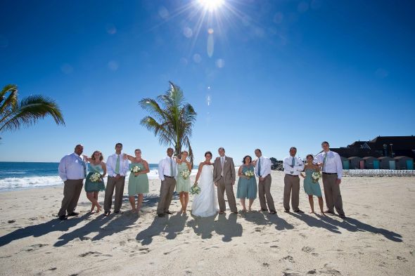Unique group poses for wedding party photos :  wedding photography wedding party poses 1